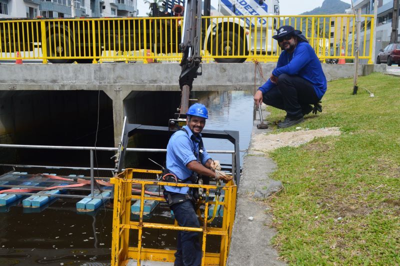 Ecobarreira em Matinhos
