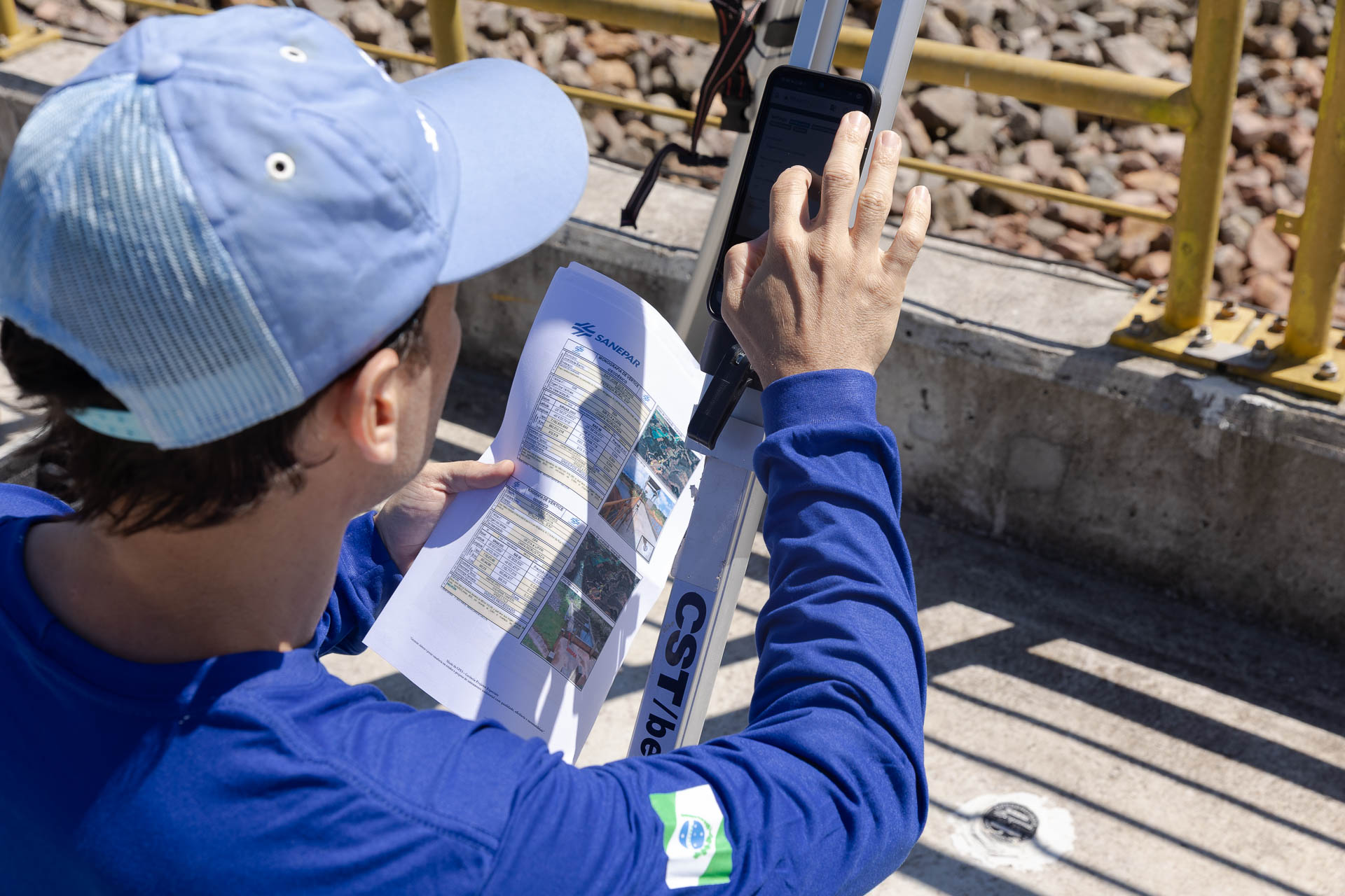 Equipe da Sanepar realiza mapeamento 3D da represa do Miringuva