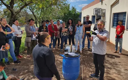 Oficina de sabão da Sanepar gera renda e protege o meio ambiente 