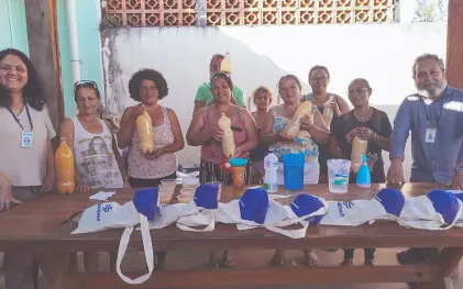 Oficina de sabão da Sanepar gera renda e protege o meio ambiente 