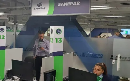 Atendentes no Poupatempo