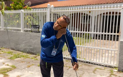 trabalhadores da sanepar no verão maior  