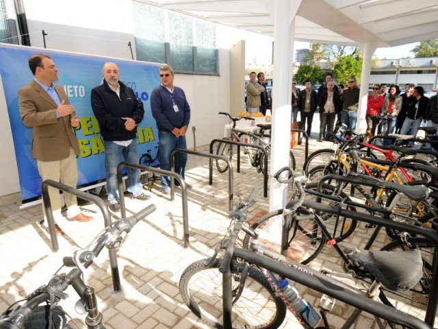 130927_dma_bicicletario_inauguracao1.jpg