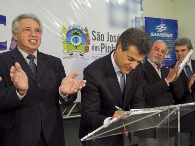 140220_-_sao_jose_dos_pinhais_assina_contrato_-_image66.jpeg