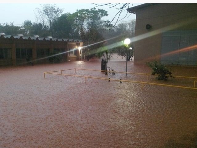 140608_-_cascavel_-_chuvas_-_img-20140608-wa0000.jpg