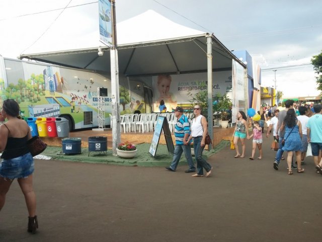 150413_-_londrina_-_expo_-_visitantes__5.jpg
