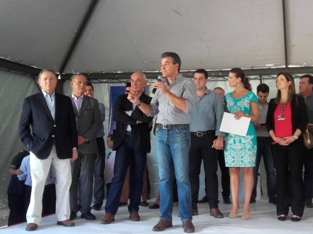 160304_-_telemaco_borba_-_governador_destaca_obras__2.jpg