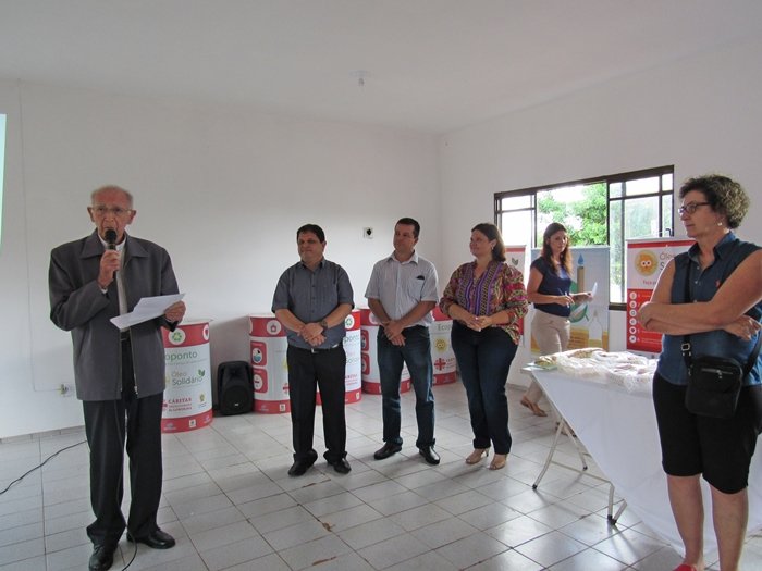 160311_-_londrina_-_projeto_oleo_solidario__1.jpg