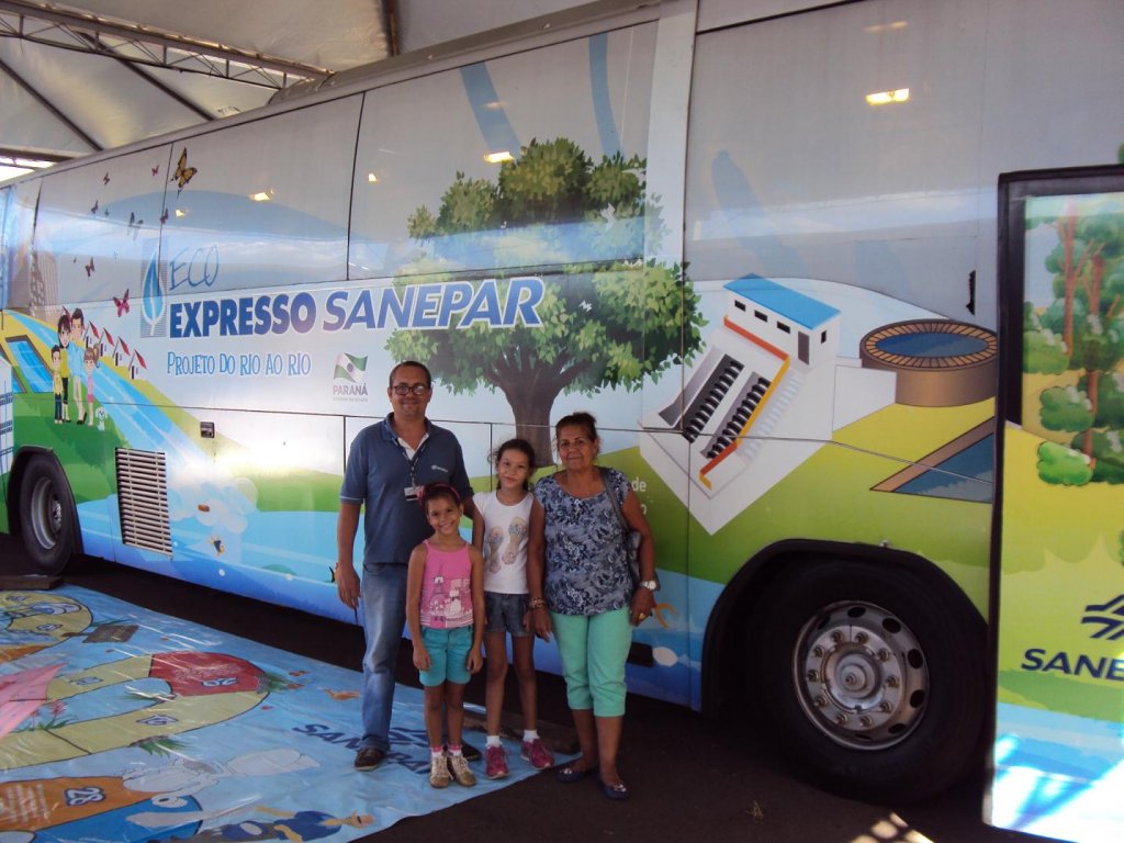 160420_-_umuarama_-_ecoexpresso_na_feira_de_exposicao_3.jpg