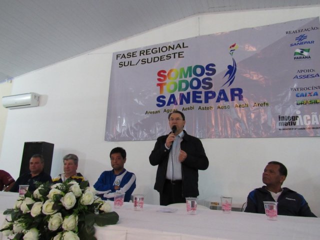 161019_-_guarapuava_-_olimpiadas_sanepar_-_doacao_alimentos__2.jpg
