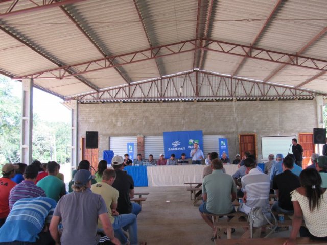 170330_sanepar_e_prefeitura_de_ivai_inauguram_sistema_de_abastecimento_rural_2.jpg