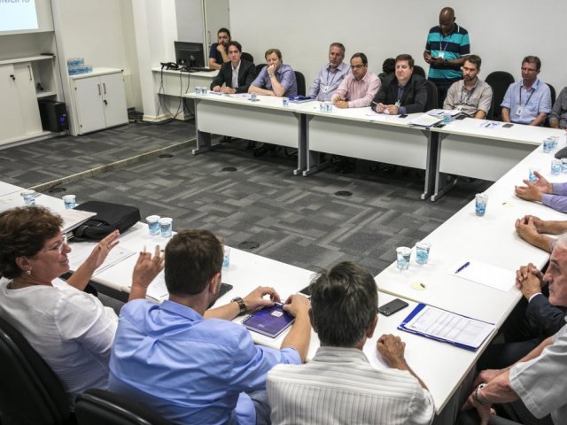 180116_-_colombo_-_reuniao_sanepar_mp_prefeitura_camara_-_contrato_de_programa_3.jpg