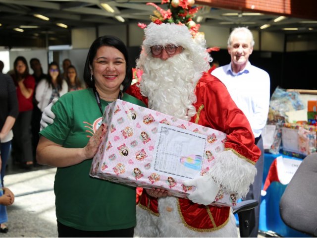 191212_sanepar_maior_parceira_do_papai_noel_no_pr_3.jpg