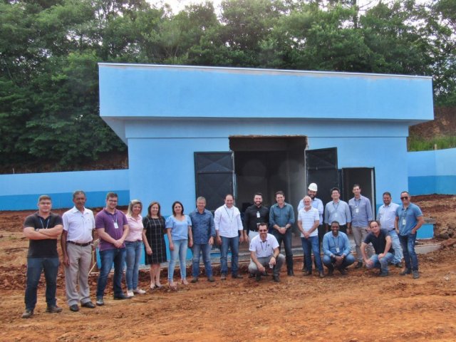 200213_-_apucarana_-_visita_obras_prefeito_e_secretarios_1.jpg