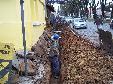 assentamento_de_rede_de_distribuicao_dn_50_pvc-_r_manoel_pedro.jpg