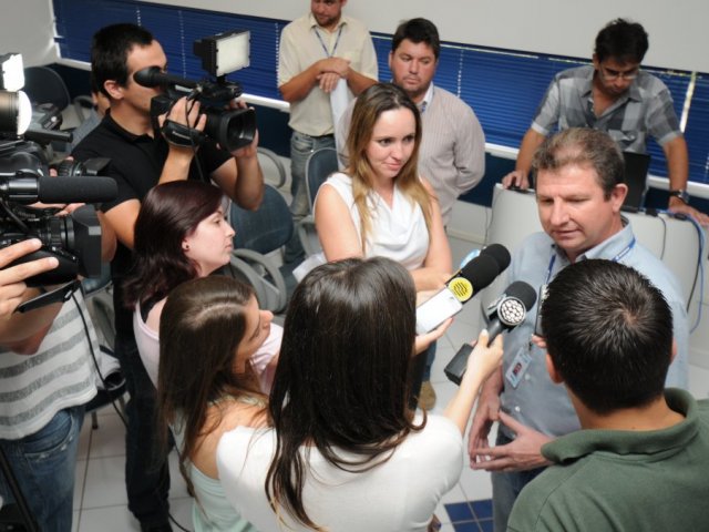 coletiva_imprensa_ponta_grossa_dsc_0710_24.jpg