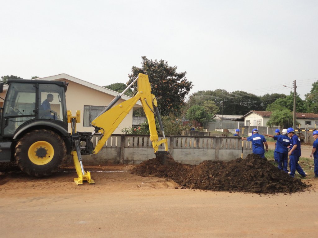 sanepar_inicia_mais_uma_obra_de_rede_coletora_de_esgoto_em_guarapuava.jpg