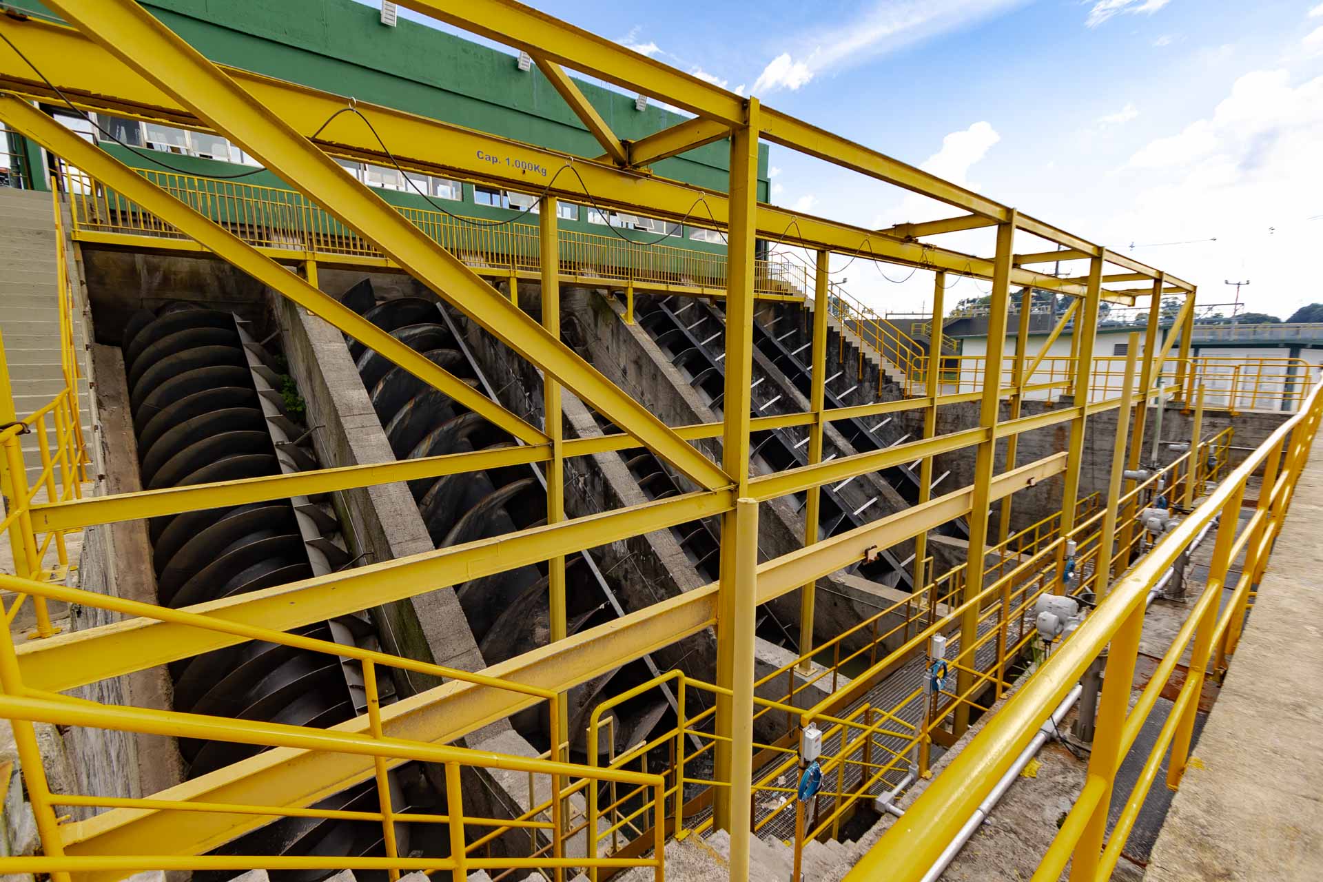 Em dois meses, Sanepar evita poluição de 80,6 bilhões de litros de esgoto