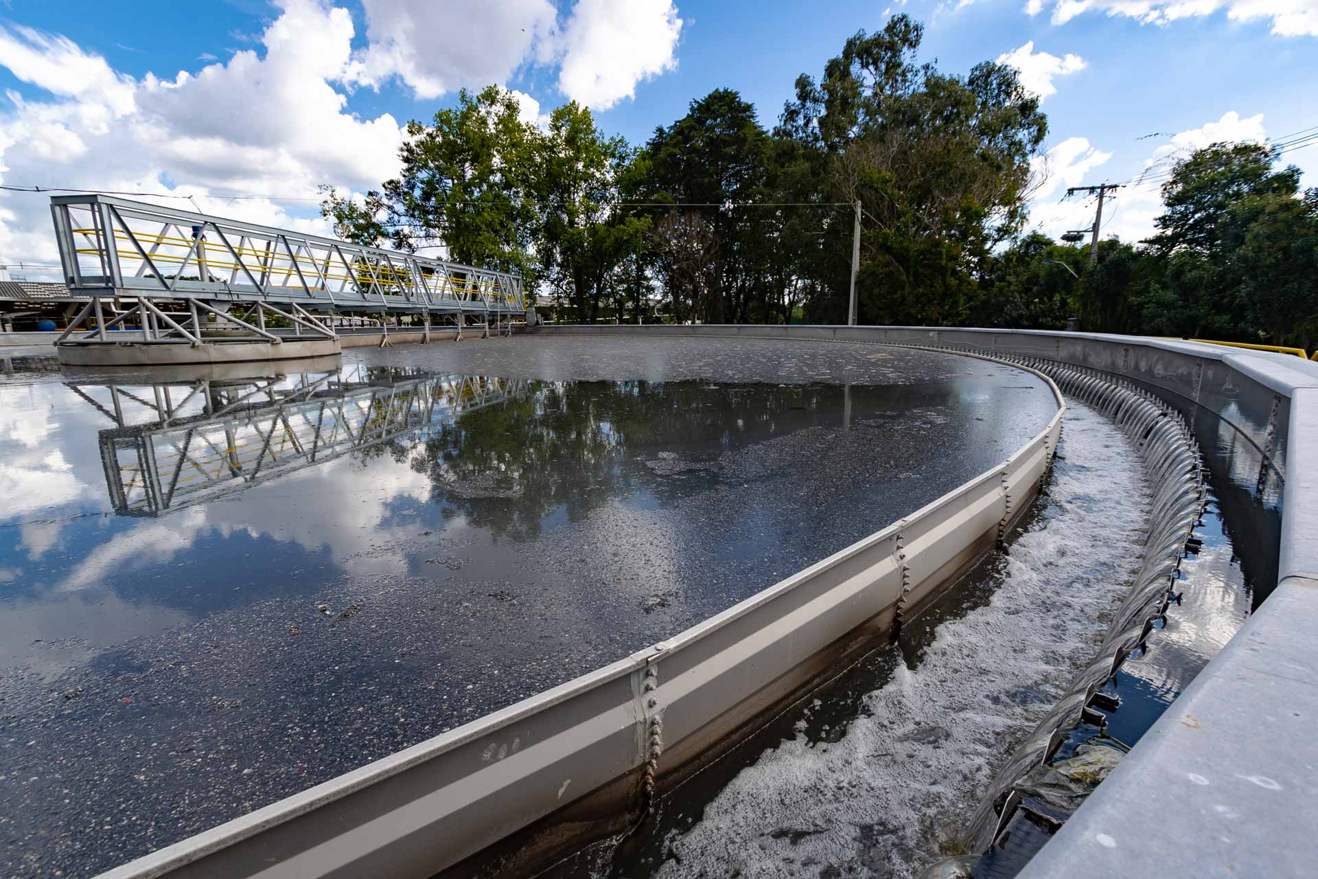 Curitiba é a única capital com 100% de esgoto tratado no Brasil