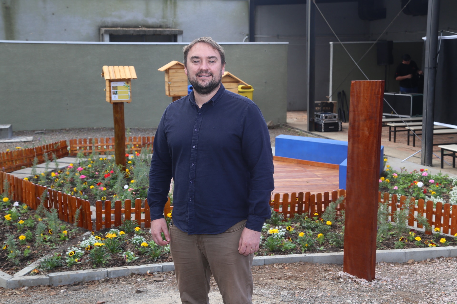 Sanepar implanta 600 colmeias de abelhas sem ferrão em unidades educacionais do Paraná