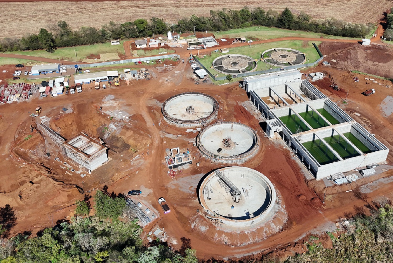 obras de uma estação de tratamento de esgoto