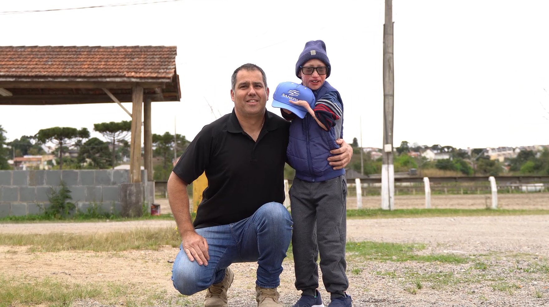 Imagem de Luis Rafael e do pai