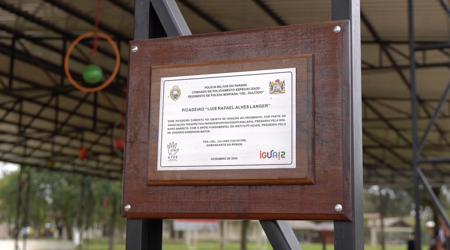 Imagem da placa com o nome do picadeiro