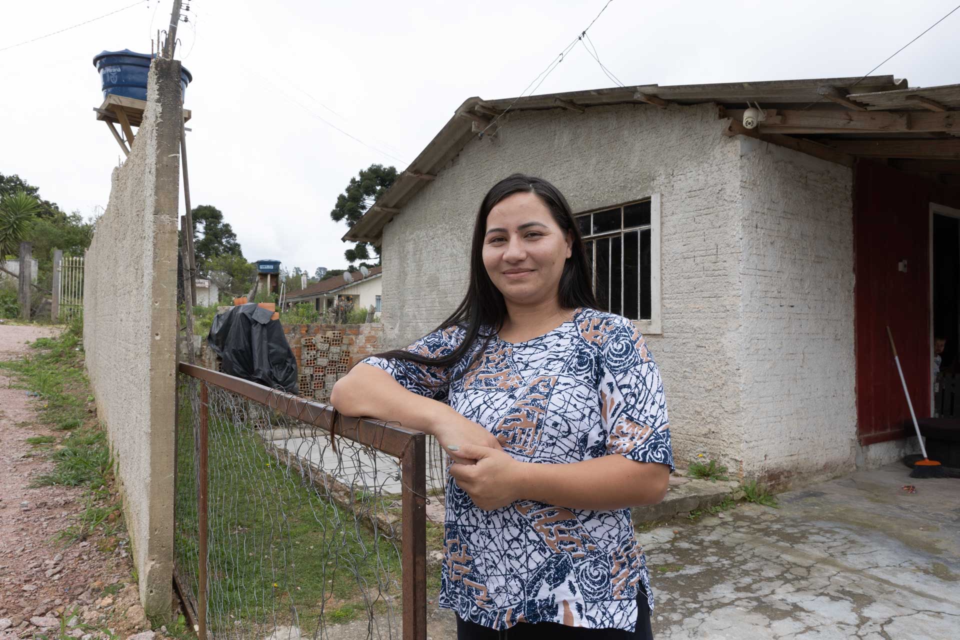 A dona de casa Jaine Correa Foggiato foi contemplada pelo programa Caixa D’Água Boa, uma das ações da Rota do Progresso
