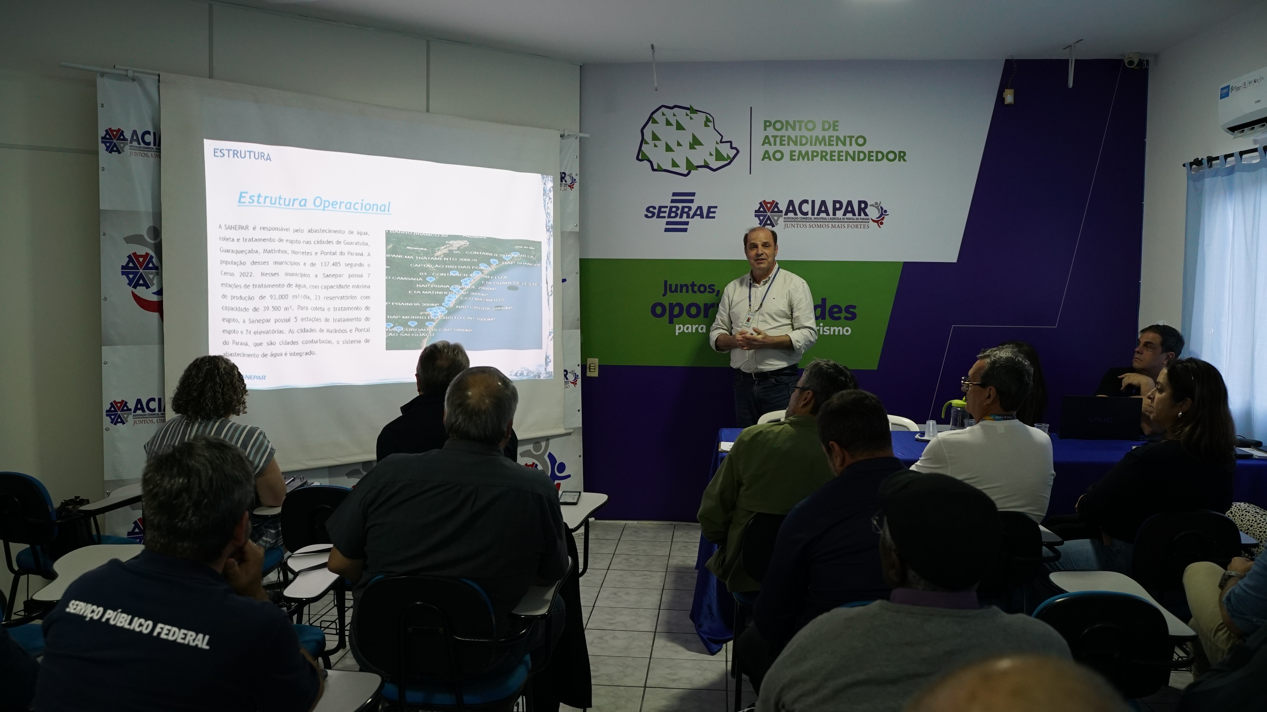 Reunião entre Sanepar, empresários, autoridades e moradores em Pontal do Paraná 