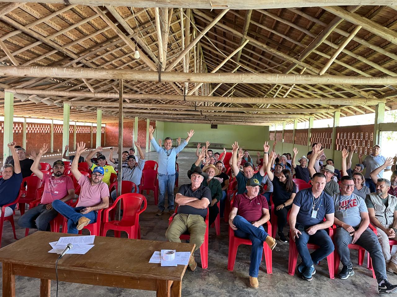 Moradores de Guapé e Cruzeirinho, em Japira