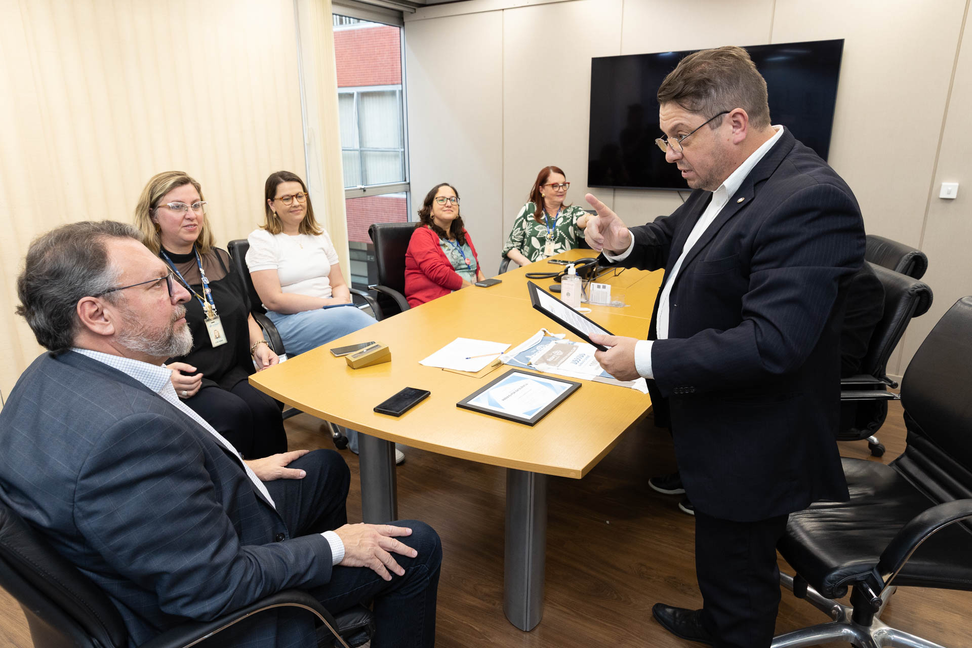 Homenagens e Comenda do Rotary para a Sanepar: gratidão pelo apoio a ações humanitárias e de conservação ambiental (Foto: André Thiago Aguiar/Sanepar)