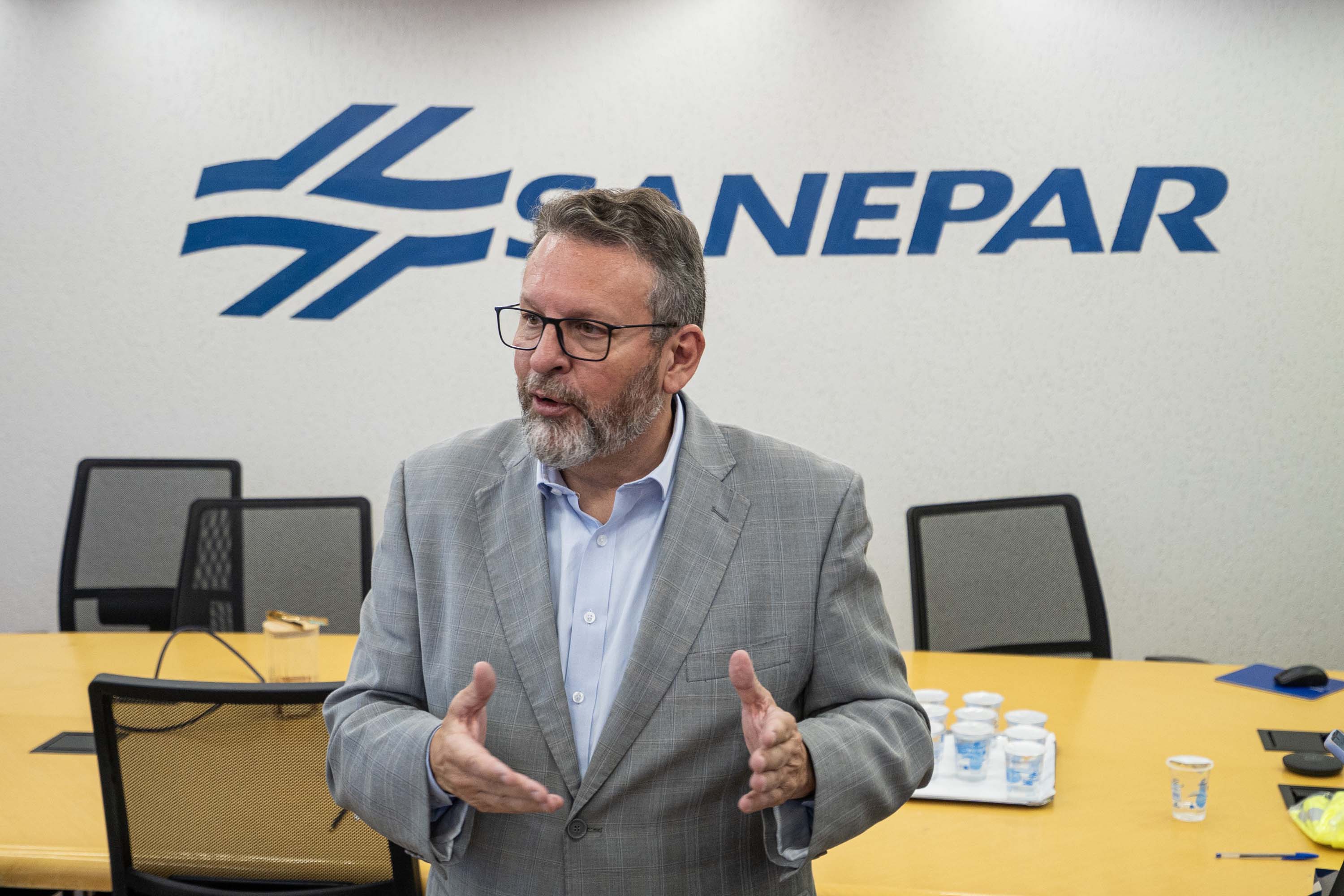 Diretor-presidente da Sanepar detalhe ações para operação Verão Maior Paraná