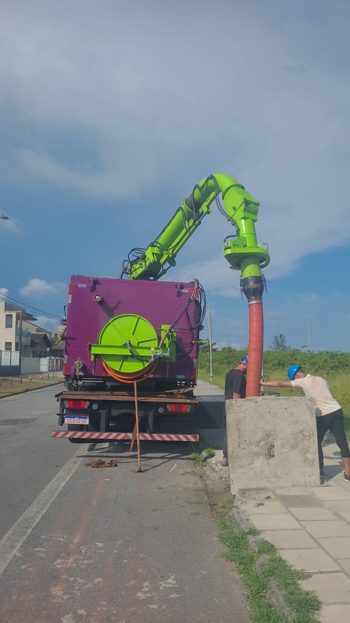 Limpeza das galerias pluviais visa assegurar a qualidade ambiental e a tranquilidade dos veranistas