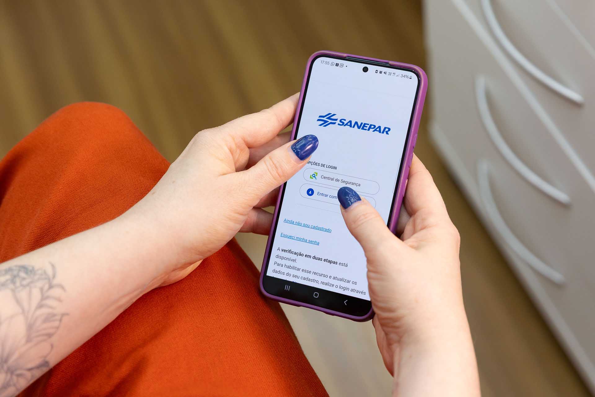 Cliente pode receber aviso de falta-d'água por SMS no celular