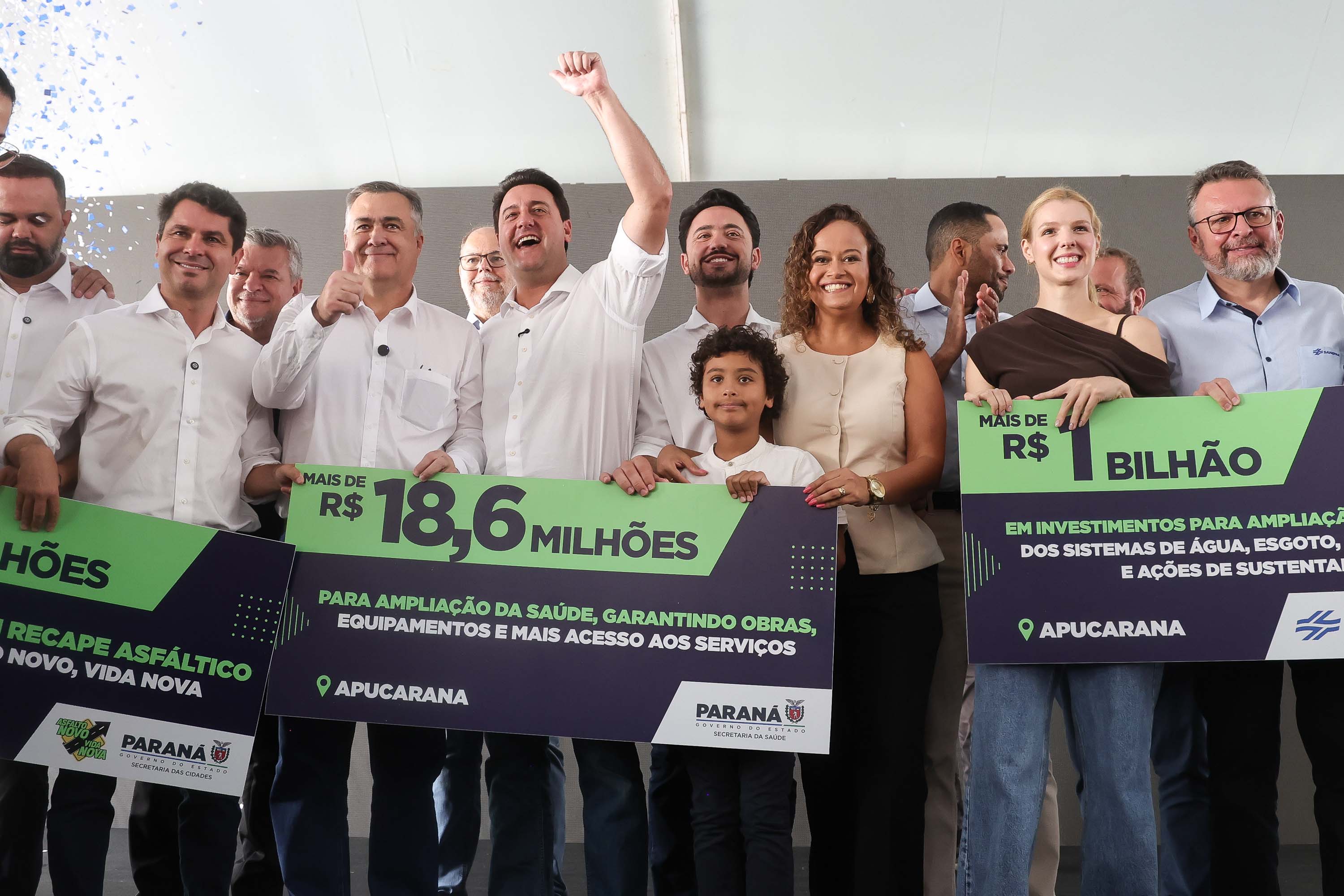 evento com governador e outras autoridades em apucarana