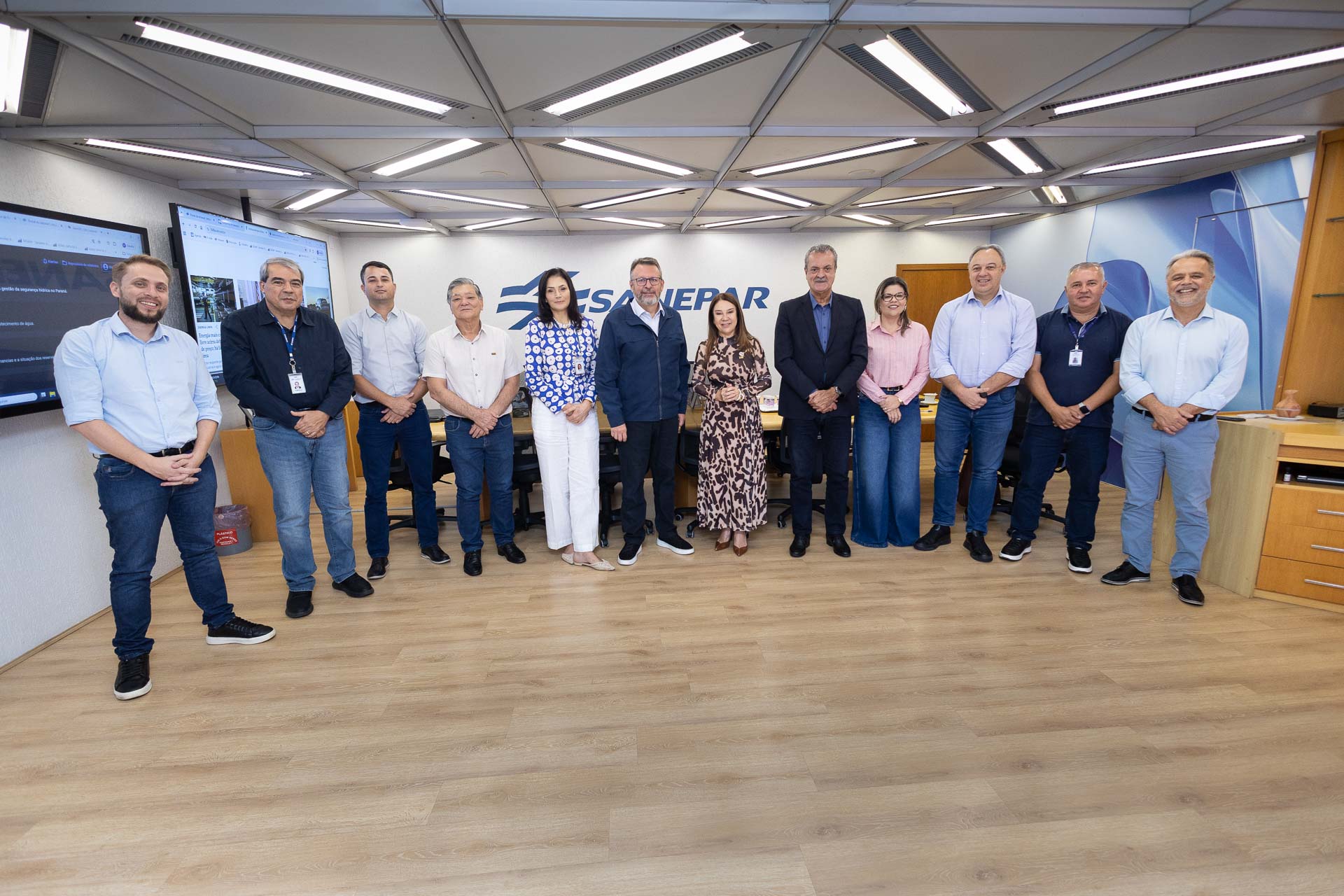 Reunião da presidência da Sanepar com representantes do Consórcio Intermunicipal para Conservação da Biodiversidade das Bacias do Rio Xambre e Piquiri (CIBAX)