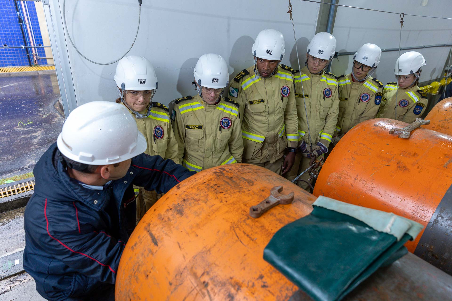 Sanepar contribui na formação de cadetes do Corpo de Bombeiros.