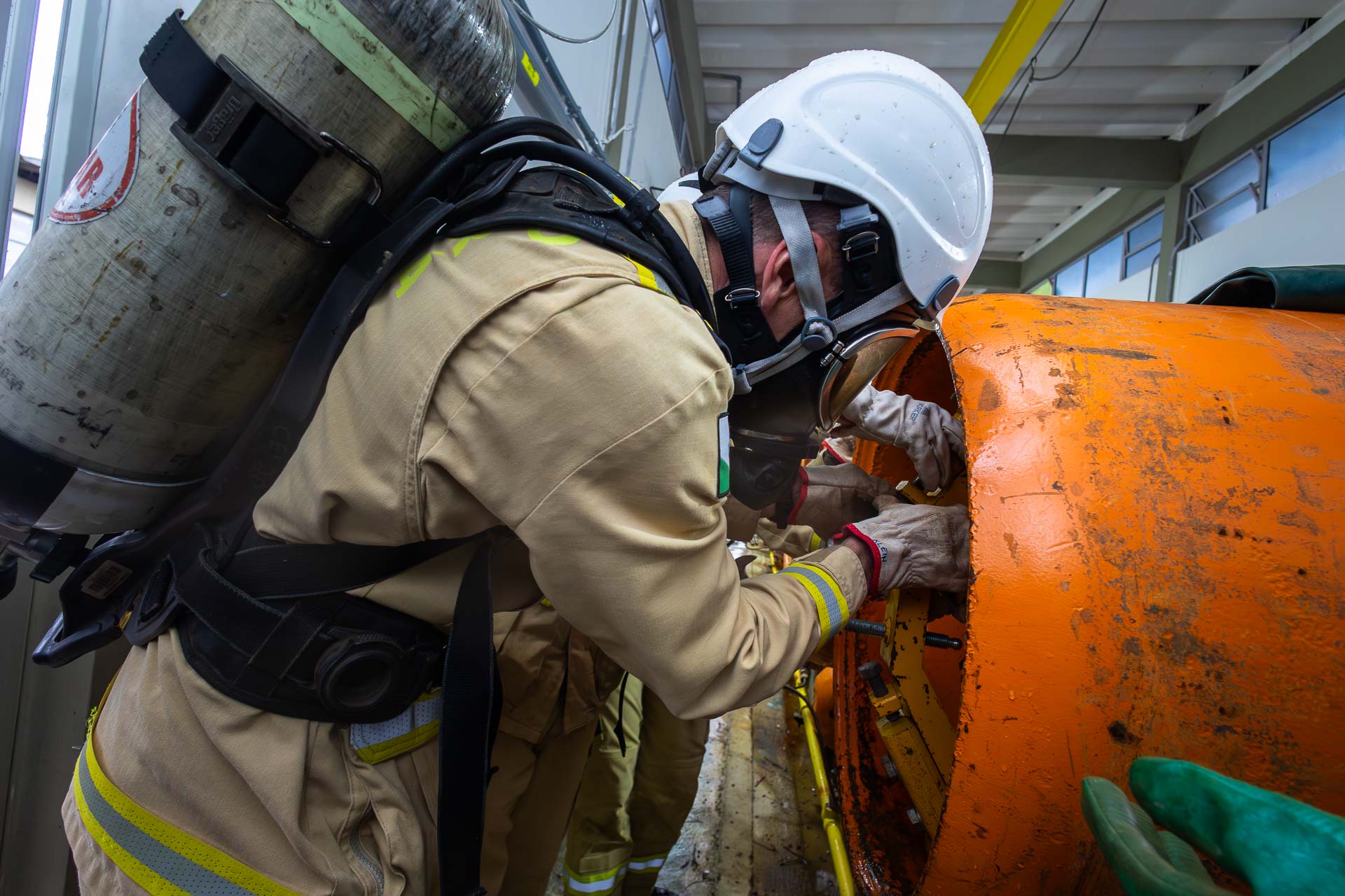 Sanepar contribui na formação de cadetes do Corpo de Bombeiros.