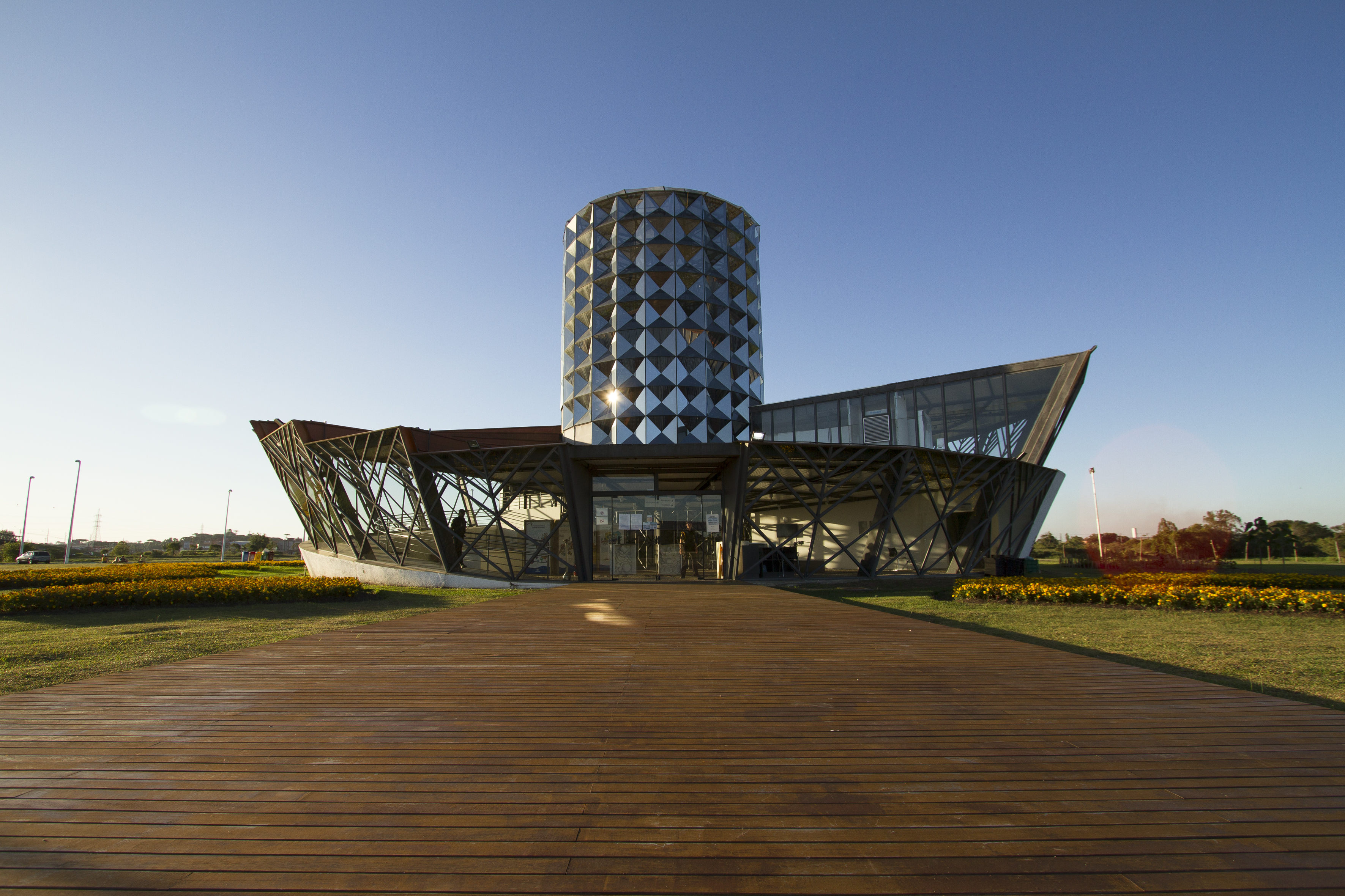 O Memorial do Rio Iguaçu visto de fora.