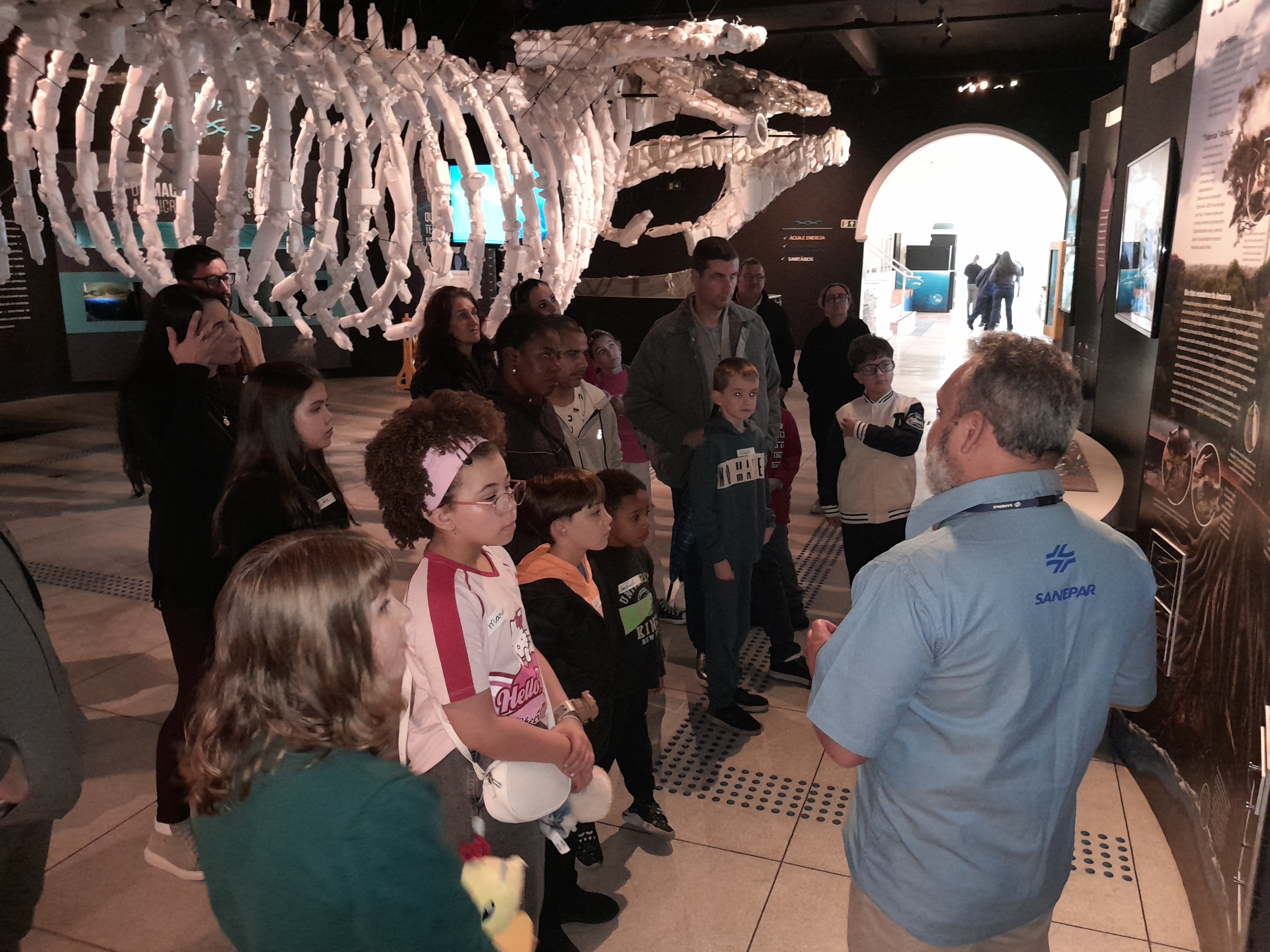 Crianças participam de oficina no Museu do Saneamento da Sanepar