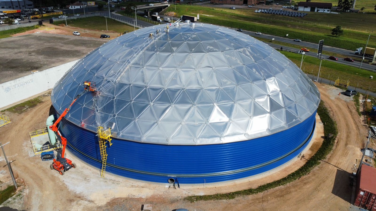 Sanepar finaliza maior reservatório de água tratada da América Latina feito em duplo aço