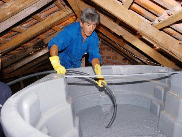 0045_limpeza_da_caixa_da_agua__251007_12.jpg