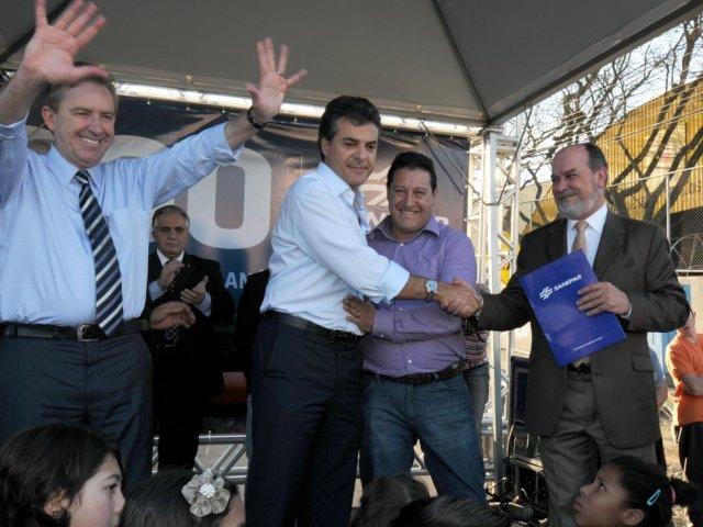 1.5000.000_ligacoes_de_esgoto_ike_280612_60.jpg