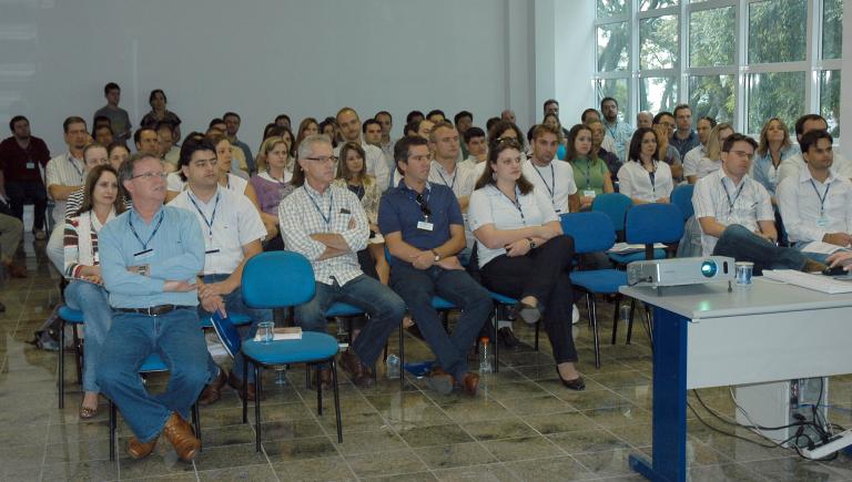 110407_Sanepar_cria_forca-tarefa_para_acelerar_obras_1.jpg