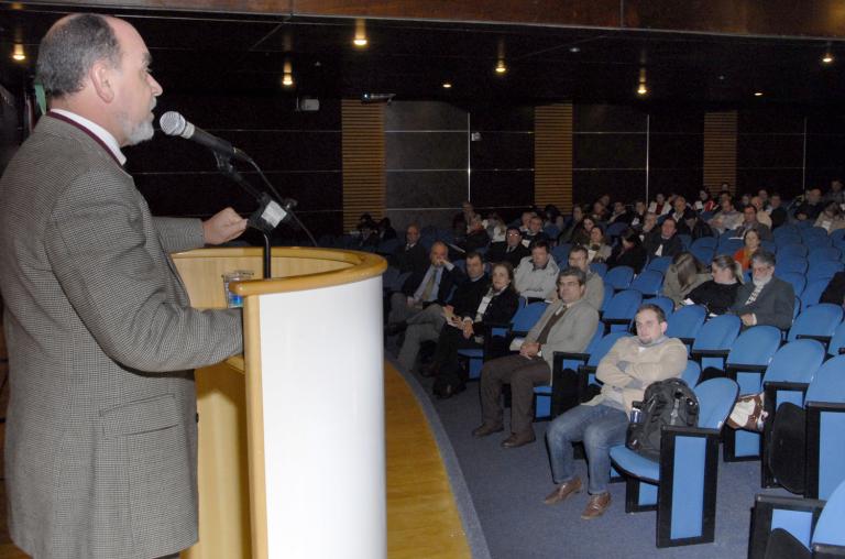 110705_seminario_abes_-_politica_saneamento_IKE_07071124.JPG