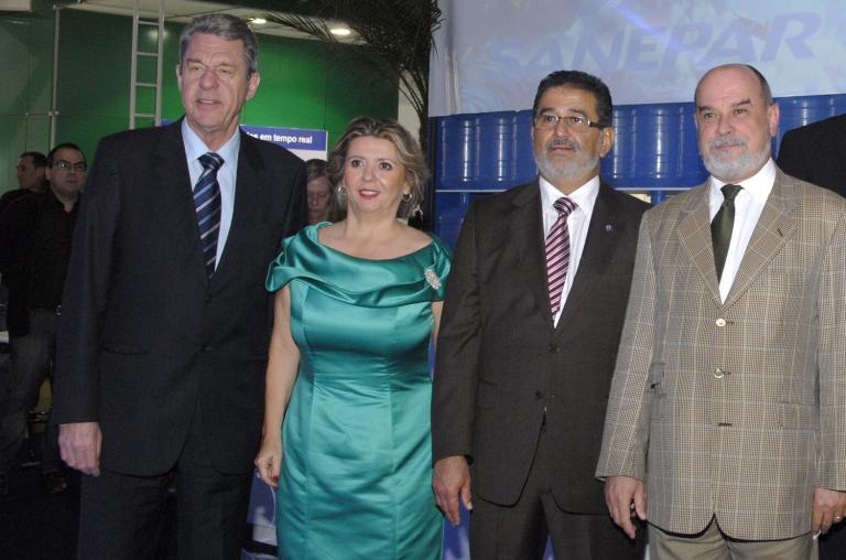 110926_sanepar_participa_de_feira_internacional_de_saneamento_STAND_FITABES.jpg