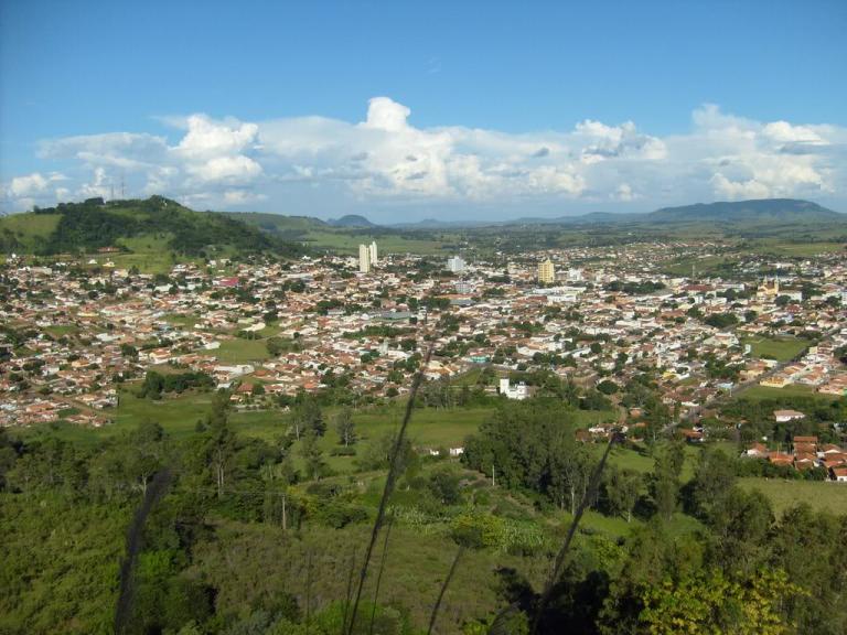120302_abastecimento_entra_em_estado_de_alerta_em_santo_antonio_da_platina.jpg