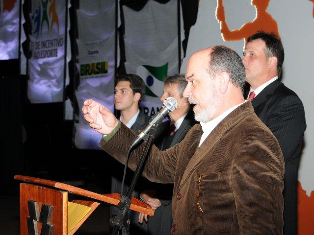 120620_sanepar_incentiva_formacao_de_atletas_para_olimpiadas-ghignone1.jpg