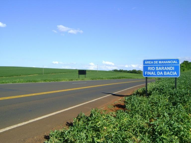 130201_rodovias_que_cortam_mananciais_-_sinalizacao1.jpeg