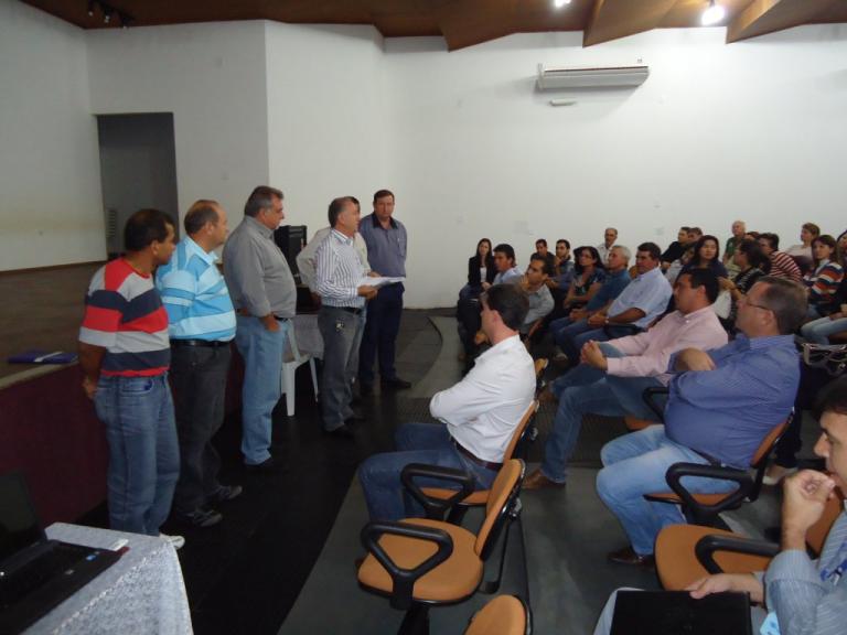 130418_ubirata_-_os_assinada_e_audiencia_publica2.jpg